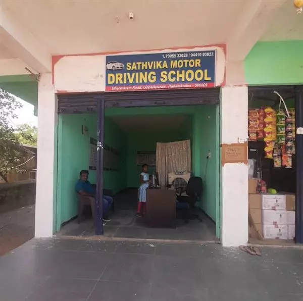 sathvika motor driving school hanamkonda in warangal - Photo No.7