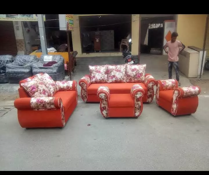 rayeen sofa works amberpet in hyderabad - Photo No.3