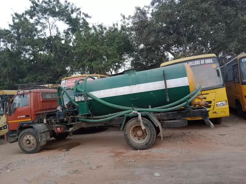 srikanth septic tank cleaning kokapeta in hyderabad - Photo No.1