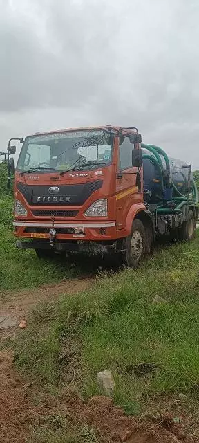 tirumala septic tank clenaing gachibowli in hyderabad - Photo No.3
