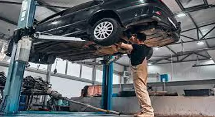 Sri Neelakanta Auto Garage in Kamalanagar