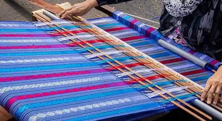 Sreenivasa Handlooms in Kamalanagar