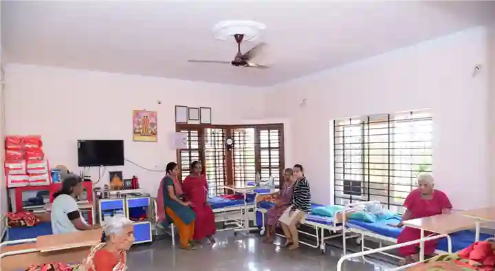 Thalaattu Old Age Home in Krishna Colony