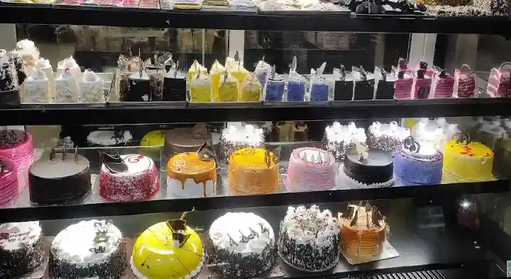 Krishna Bakes and Sweets in Periyar Nagar