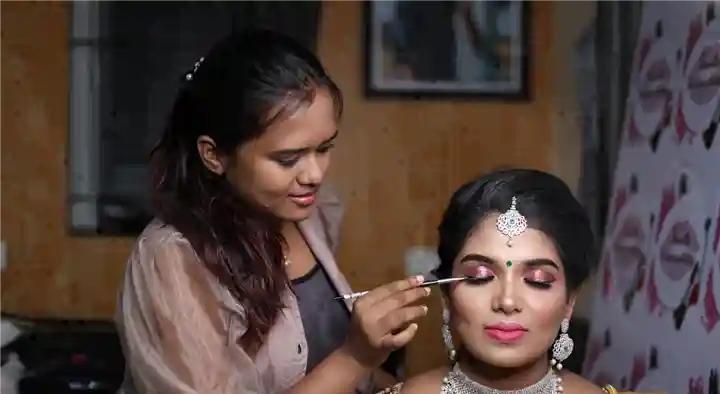 Tamils Makeover Artist in Periyar Nagar