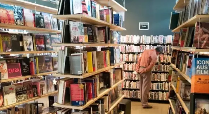 Sri Nikethan Book Centre in Kukatpally