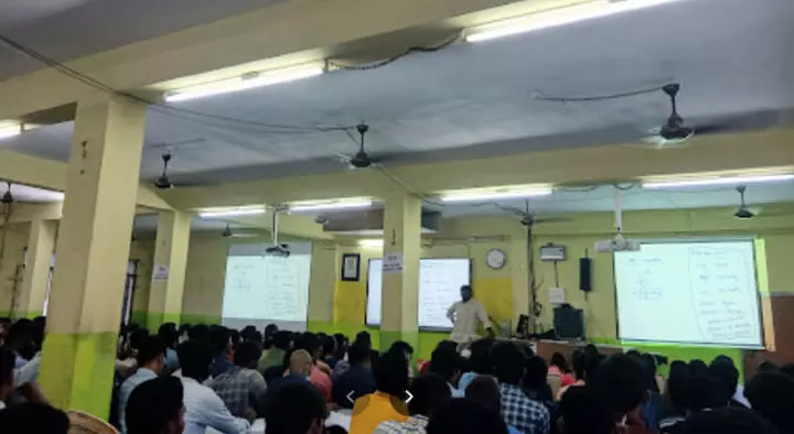 Everest Coaching Centre in Ibrahimpatnam, Hyderabad