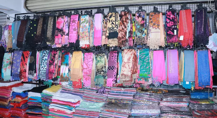 Kashmir Handloom in Charminar, Hyderabad