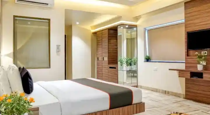 Hotel Jaya Residency in Surya Rao Peta