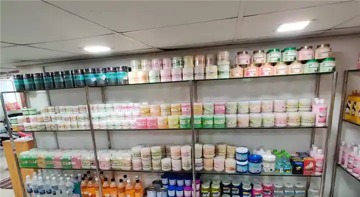 Brothers Fancy and Departmental Stores in Keerthi Nagar