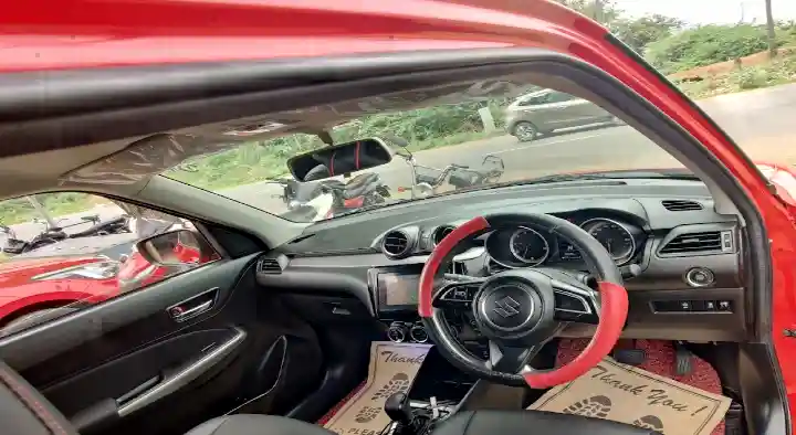 Queen Car Decors in Thuvariman