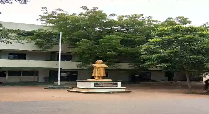 Mangayarkarasi Degree College in Mangayarkarasi Nagar