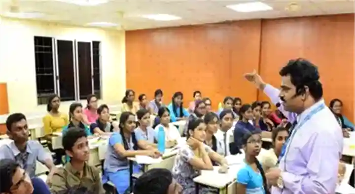 Sri Palamuru Coaching Centre in Venkateshwara Colony