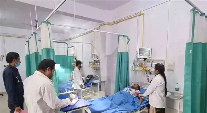 Srivaris Hospital in Sirkali