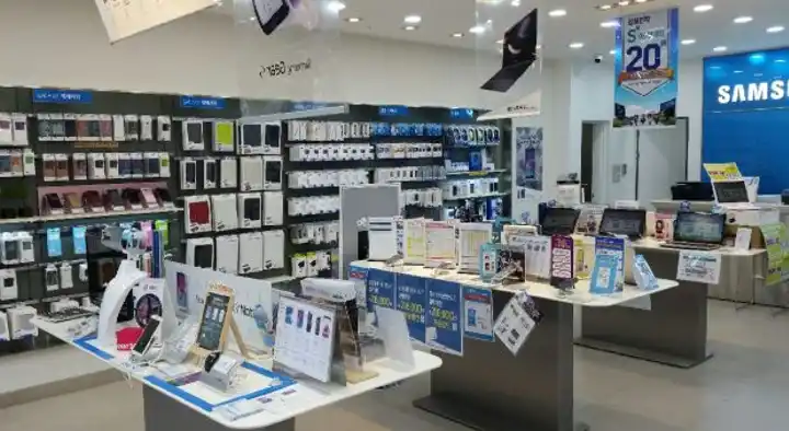 Sri Saptagiri Mobiles near J.P.Road in Rajahmundry