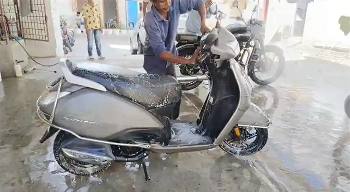 Man Car and Bike Wash in Markendeya Colony