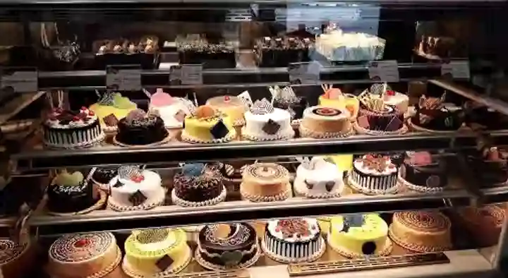 Nagalaxmi Bakery and Sweets in Vidyanagar