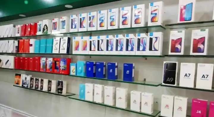 Srinivasa Mobiles in Tata Nagar