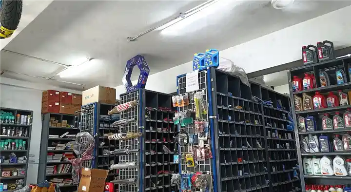 Aditya Automobile Spares in Laxmi Nagar