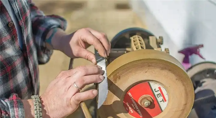 Qwality Knife Grinder in Governorpet