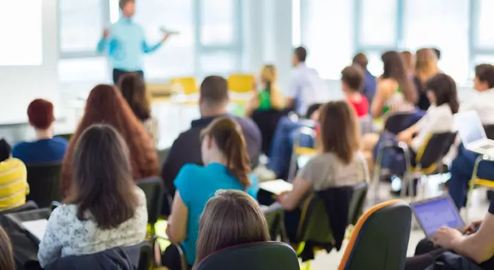 SR  Coaching Centre in Nakkala Gutta