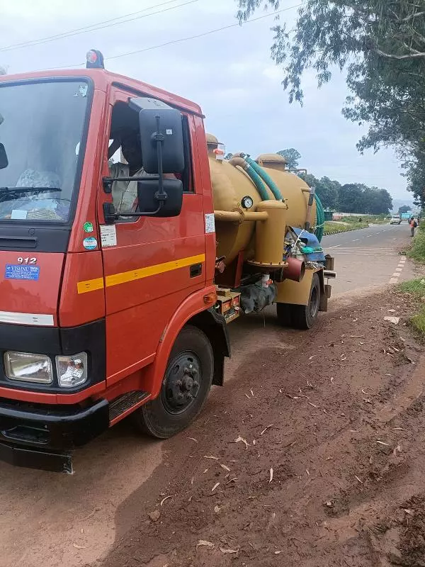 Lucky Septic Tank Cleaning Main Road In Anakapalle - Photo No. 01