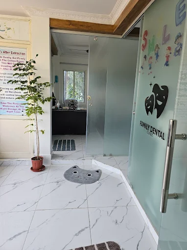 Sri Srinivasa Smile Dental Care Sarada Colony In Anakapalle - Photo No. 21