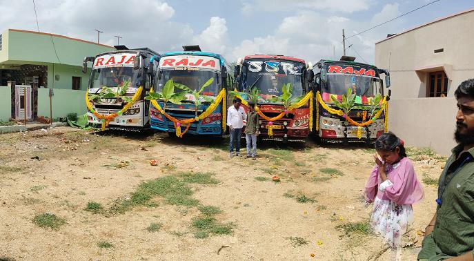 Raja Tours And Travels Tapovanam Circle In Anantapur - Photo No. 11