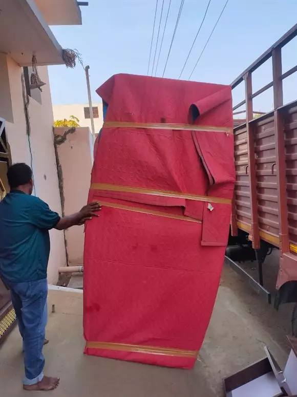 Aadhira Packers And Movers Saravanampatti In Coimbatore - Photo No. 01