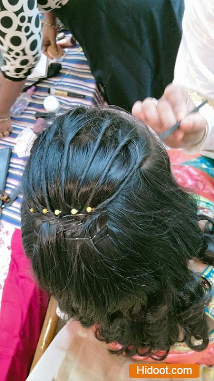 sahasra beauty parlours near powerpet in eluru - Photo No.9