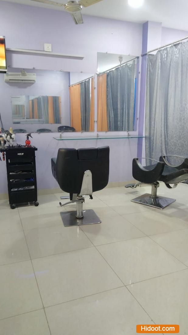 sahasra beauty parlours near powerpet in eluru - Photo No.0