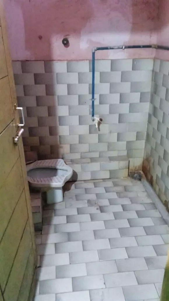 Krishna Chaitanya Lodge Power Peta In Eluru - Photo No. 01