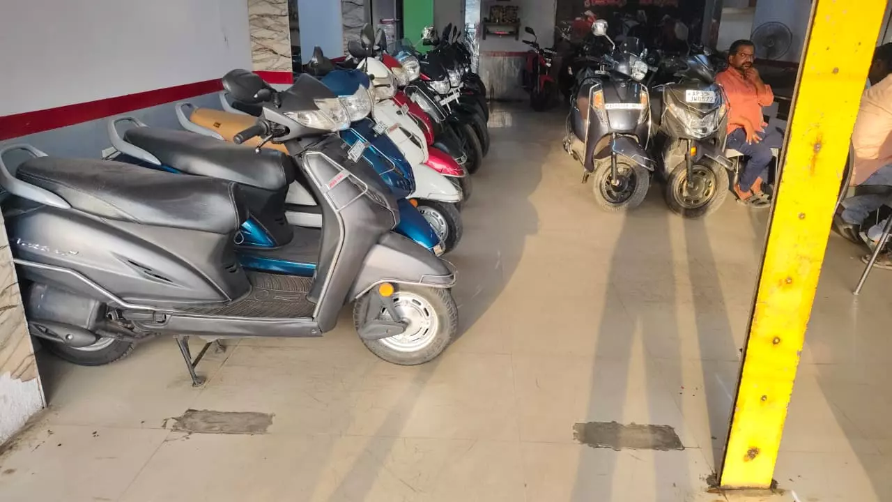 varahi auto consultancy and finance mangalagiri in guntur - Photo No.4