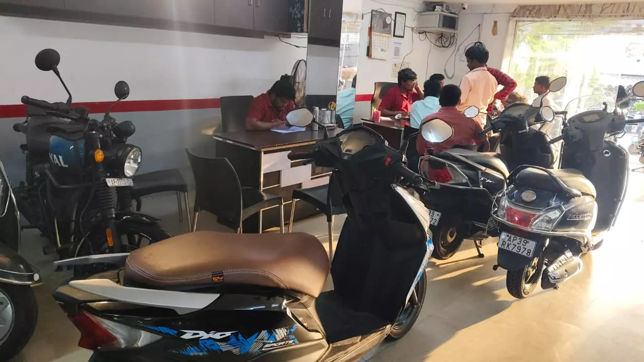 varahi auto consultancy and finance mangalagiri in guntur - Photo No.3