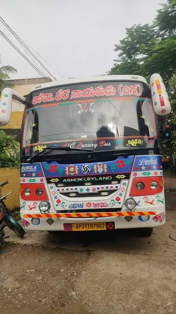 sri gopala krishna car travels amaravathi road in guntur - Photo No.3