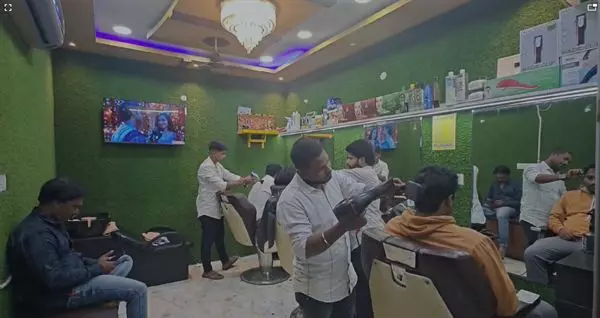 Iconic Saloon Madhapur In Hyderabad - Photo No. 11
