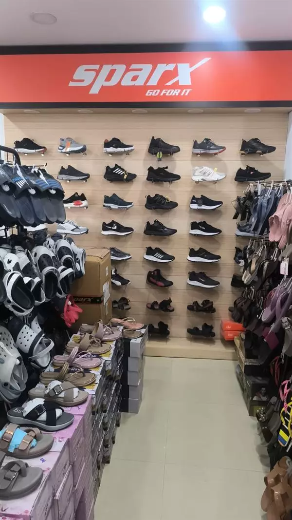 hitech foot needs gachibowli in hyderabad - Photo No.6