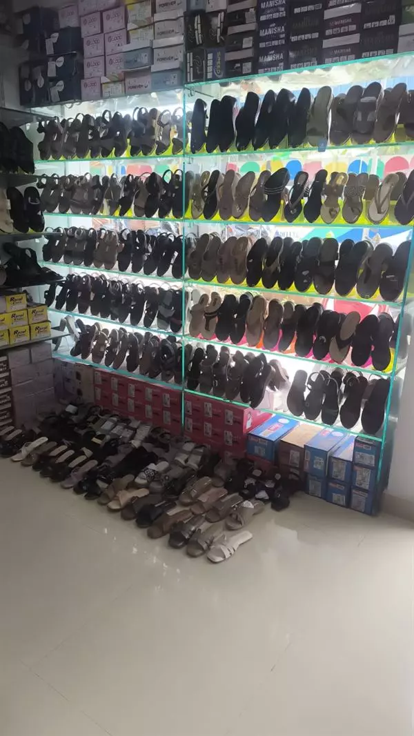 hitech foot needs gachibowli in hyderabad - Photo No.1