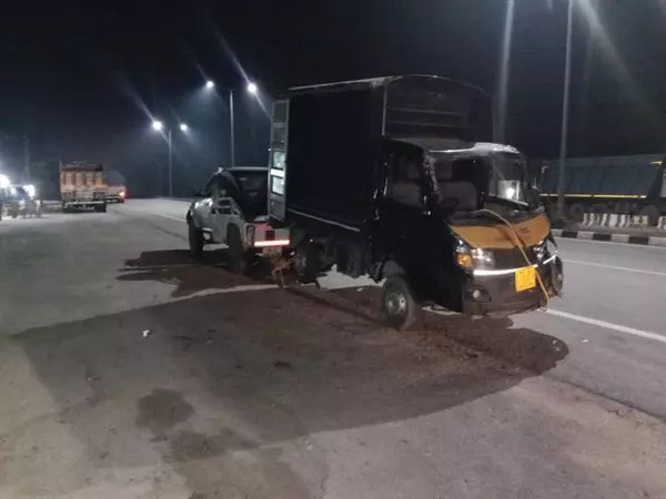 sahasra towing services in uppal - Photo No.1