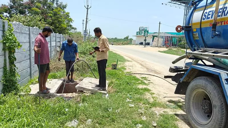 madhapur septic tank cleaners madhapur in hyderabad - Photo No.1