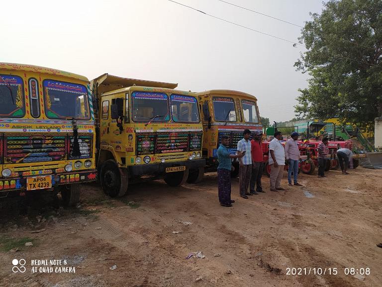 lakshmi venkateswara building materials bus stop in kadapa - Photo No.5