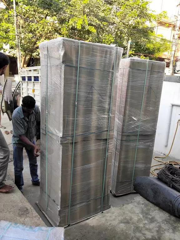 naaz packers and movers near cinema hall road in kakinada - Photo No.1