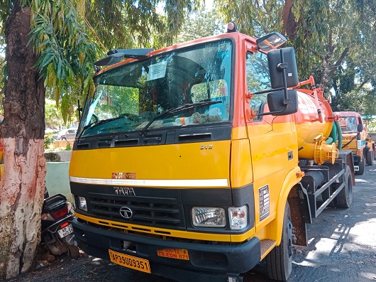 Safai Mytra Septic Tank Cleaners Maagunta Layout In Nellore - Photo No. 11