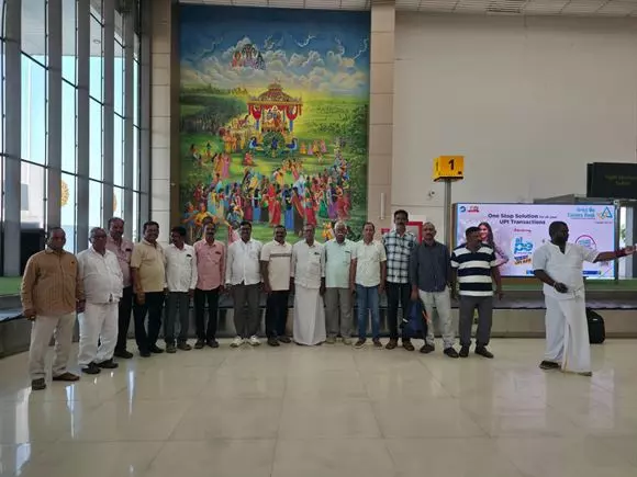 thathas tours and travels trunk road in ongole - Photo No.0