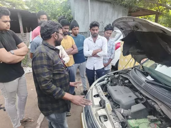 sr driving school saibaba temple road in palakollu - Photo No.17
