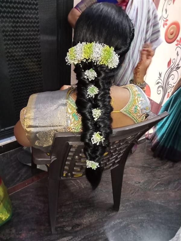 Rr Hair Stylist And Beautician Ymr Colony In Proddatur - Photo No. 11
