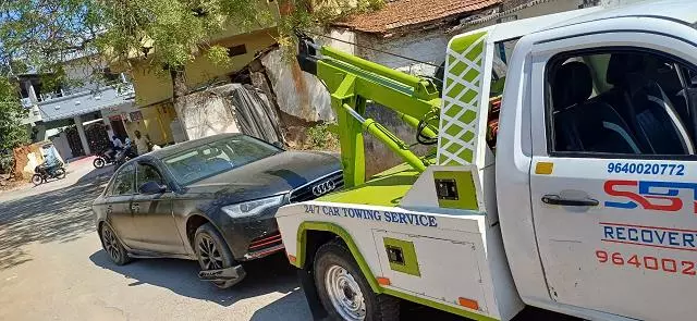 Sbt Recovery Van Ibrahimpatnam In Rangareddy - Photo No. 21