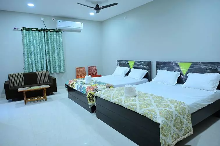 sri venkata sai deluxe lodge husnabad road in siddipet - Photo No.2