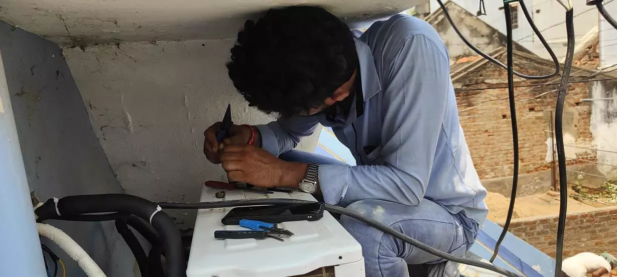 mr venky air condition servicing and repair tekkali in srikakulam - Photo No.6