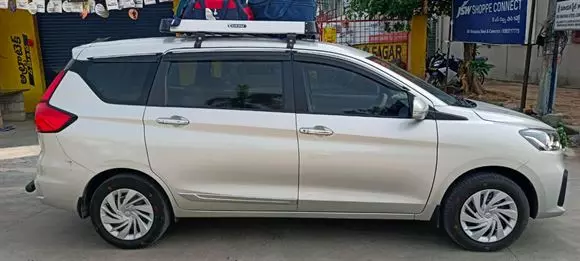 sri rajyalakshmi tours and travels main road in tirupati - Photo No.1